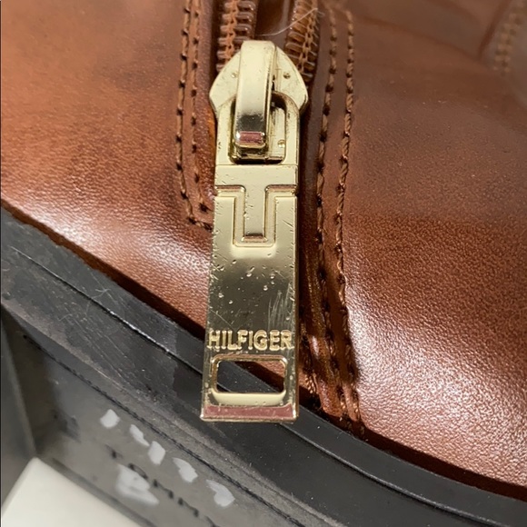 Tommy Hilfiger boots - Picture 6 of 6